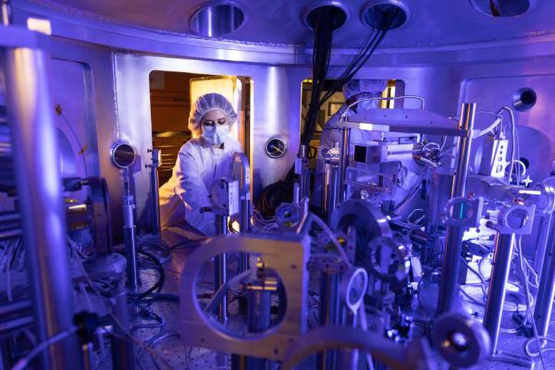 Scientists Accidentally Create a New Gold Compound – And It Could Change How We See Chemistry Scientists Accidentally Create a New Gold Compound – And It Could Change How We See Chemistry