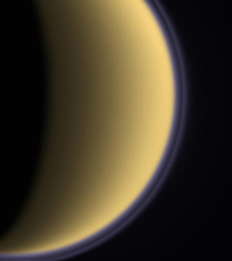 Titan’s Atmosphere Is Wobbling Like a Gyroscope – A Strange Discovery That Could Shape Future Exploration