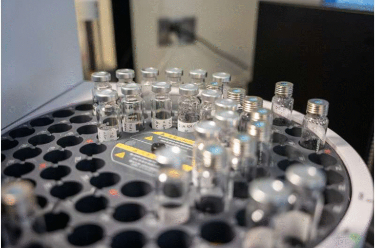 AI Model Discovers High-Performing Battery Electrolytes Using Only 58 Data Points