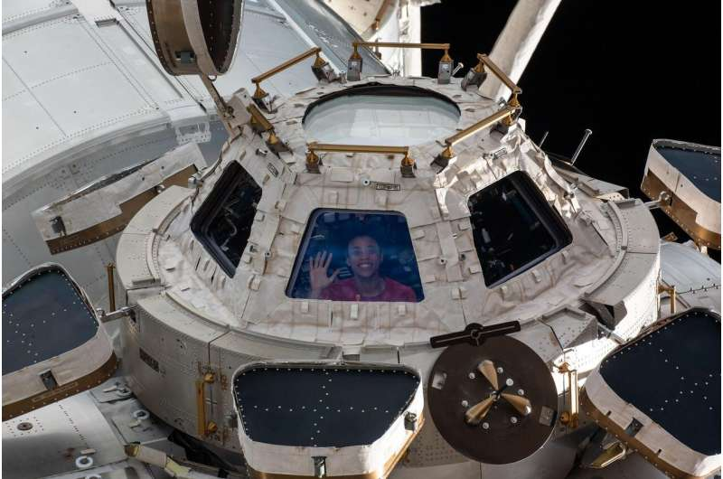 How Astronauts Viewing Earth From Space Experience the Powerful Overview Effect After 25 Years on the ISS