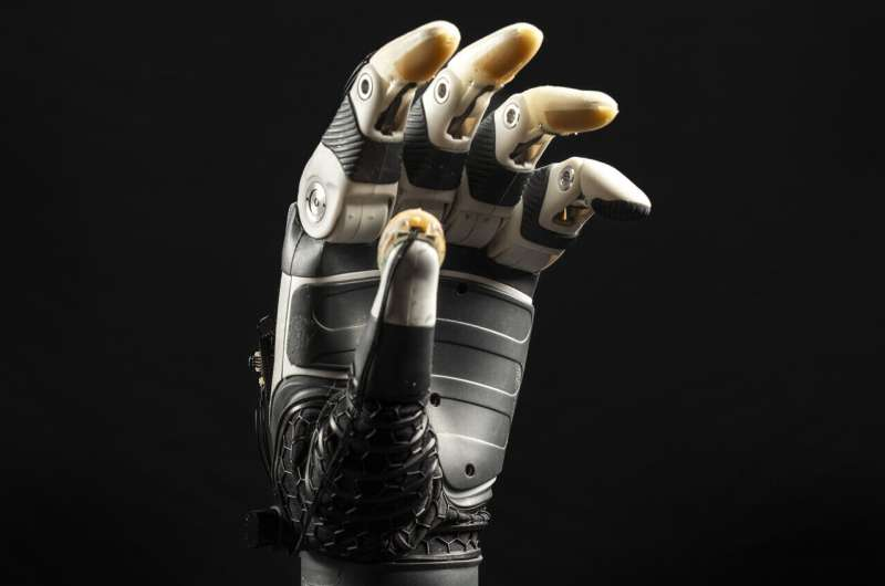 University of Utah Engineers Use AI to Make Robotic Prosthetic Hands More Natural and Intuitive