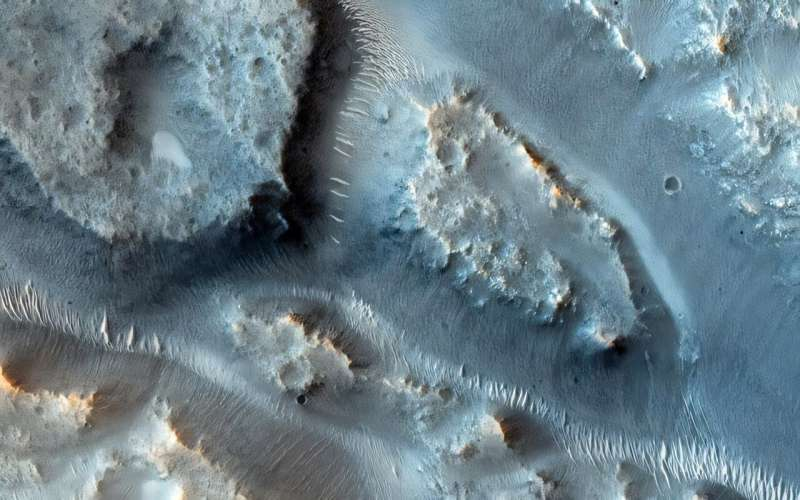Scientists Have Finally Mapped Mars’ Massive Ancient Watersheds and the Results Change How We See the Red Planet