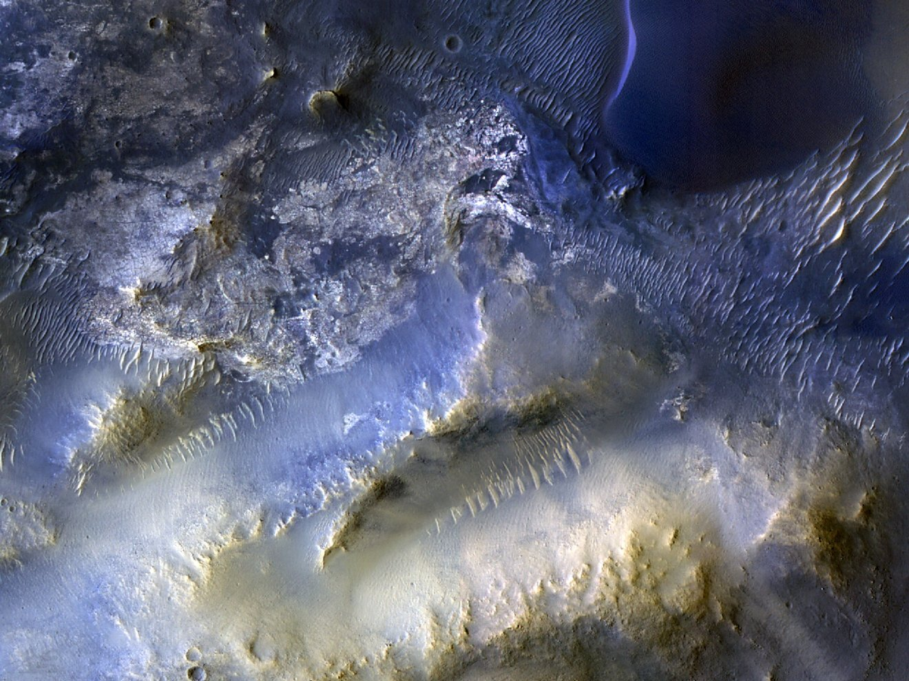 NASA’s HiRISE Camera Reaches a Huge Milestone With Its 100,000th Image of Mars