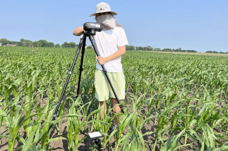 Turning Regular Cameras Into Powerful Crop Analysis Tools Is Becoming a Reality