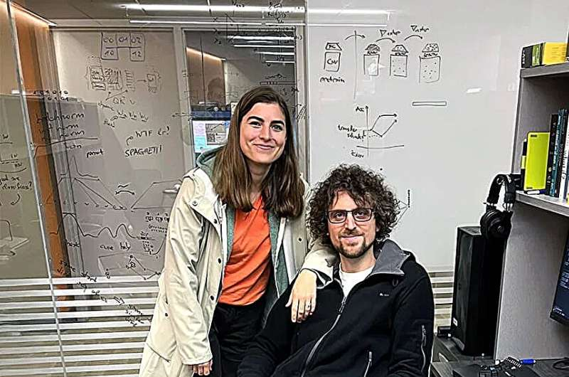 New Evolution Study Shows Why Repeated Environmental Change Can Help or Hurt Adaptation