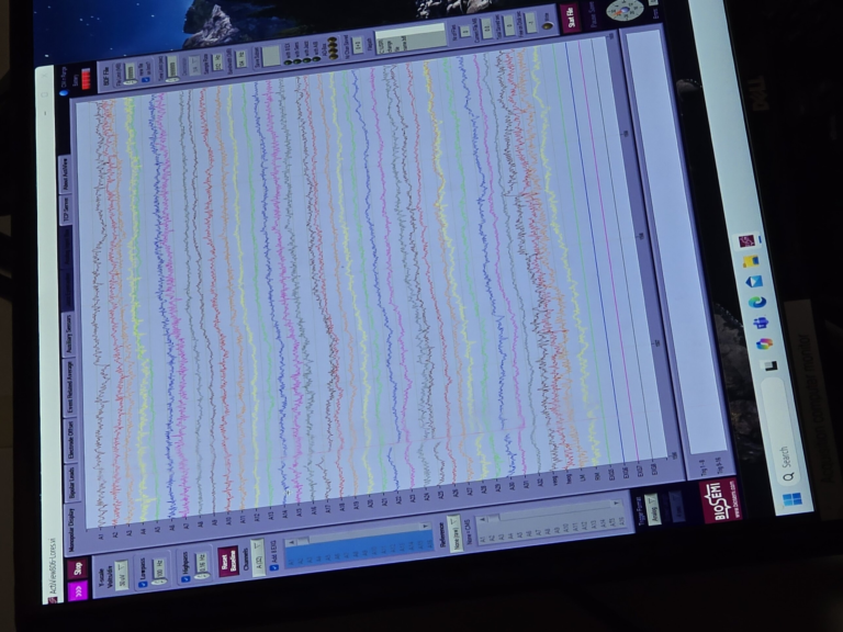 How the Brain Uses Space and Brain Waves to Organize Thought More Flexibly