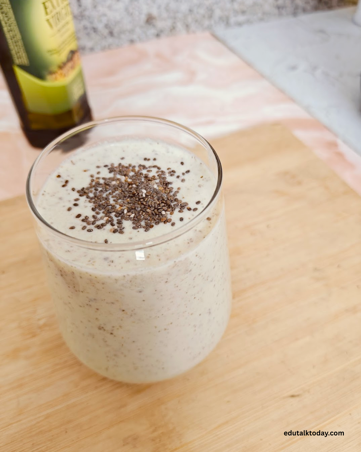 Avocado Almond Milk Smoothie Avocado Almond Milk Smoothie