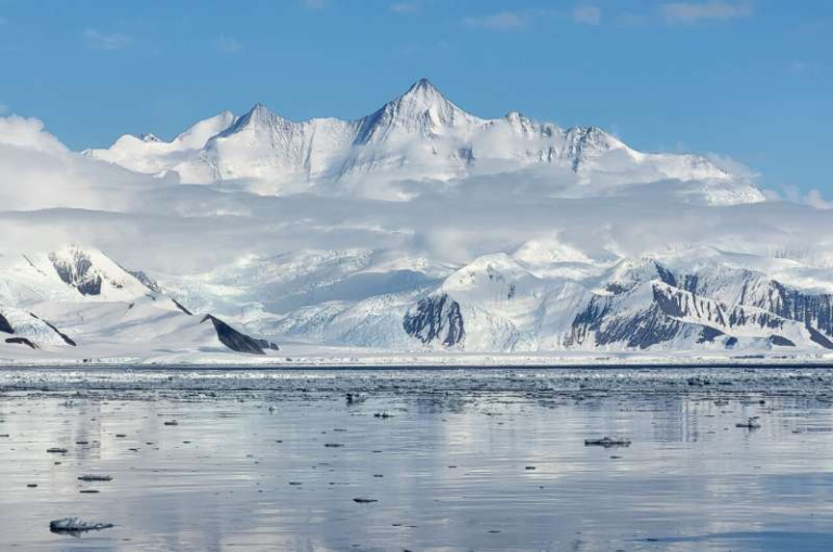 Sunlight and Seafloor Sediments Reveal a 3,700-Year Climate History of Antarctica
