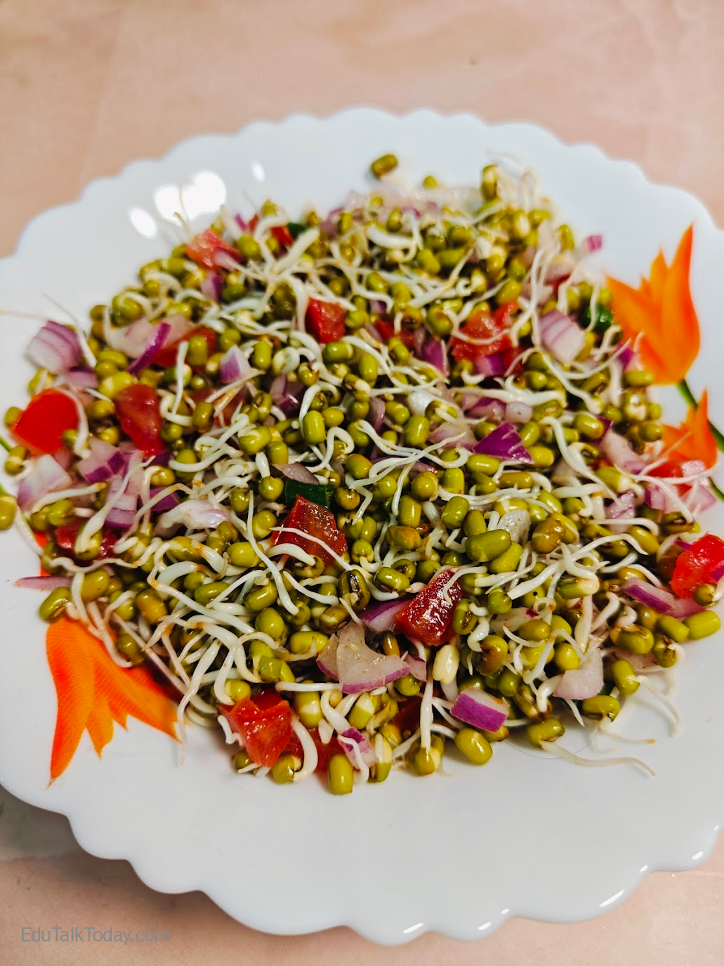Green Sprouts Salad